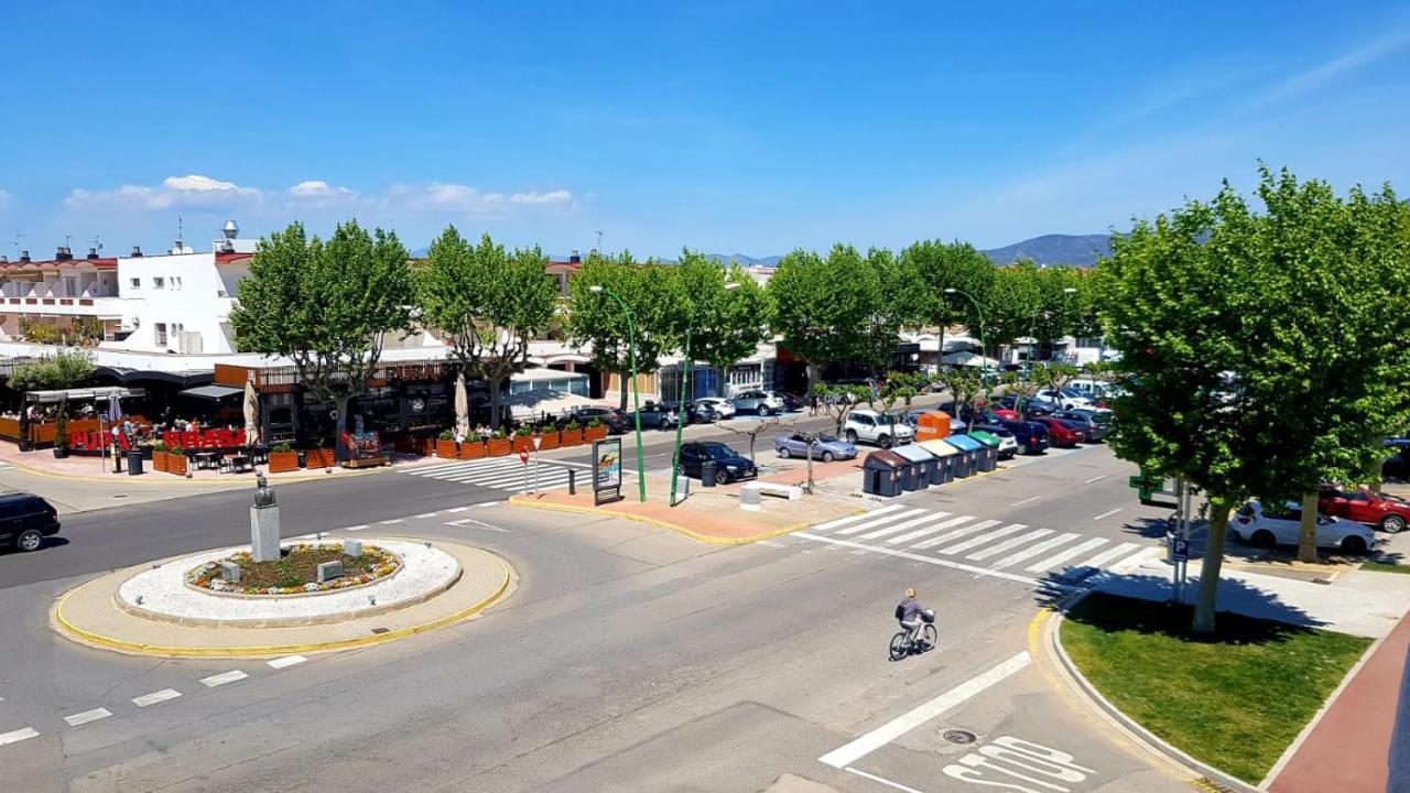 Leroy Apartment Empuriabrava Exterior photo